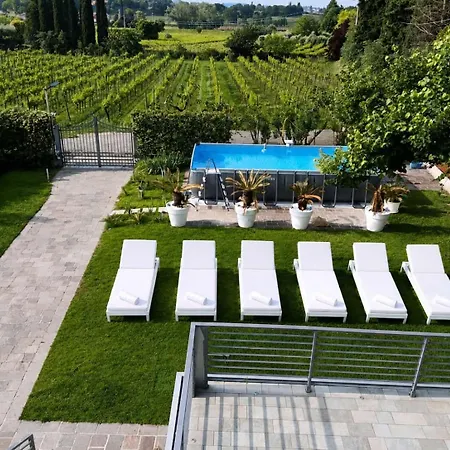 Апартаменты Relais Lezard *