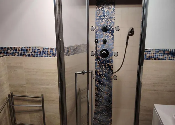 Relais Lezard * קולה